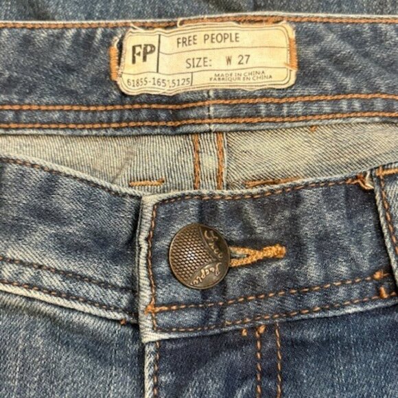 Free People “Maggie” Distressed Denim Straight Leg Jeans Darker Wash – Size 27 - Picture 6 of 7